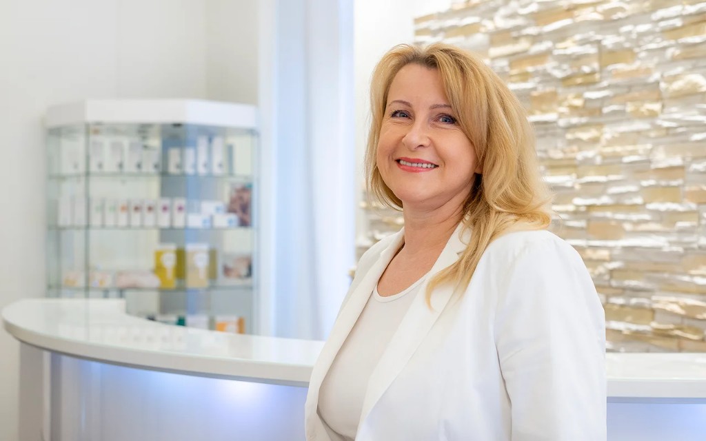 Dale Grabauskiene, Kosmetikerin und K-Beauty-Spezialistin bei D&E Elixier in Frankfurt-Sachsenhausen